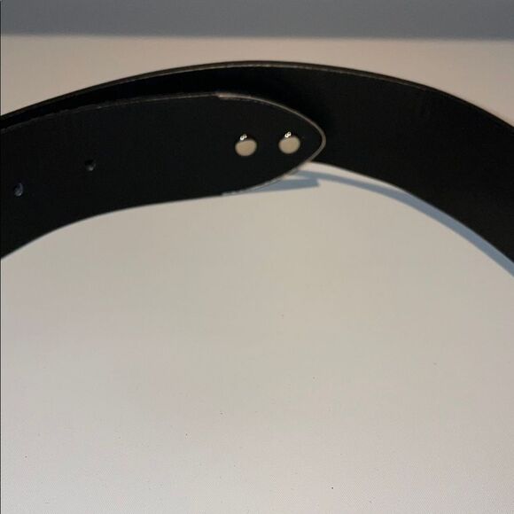 Men's Black faux Leather Belt with Silver colored metal Buckle - Picture 4 of 6